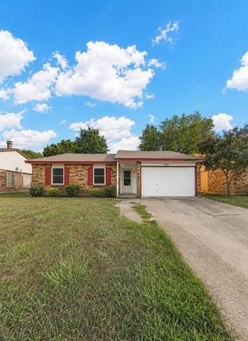 1305 Clark Trail - Photo 0