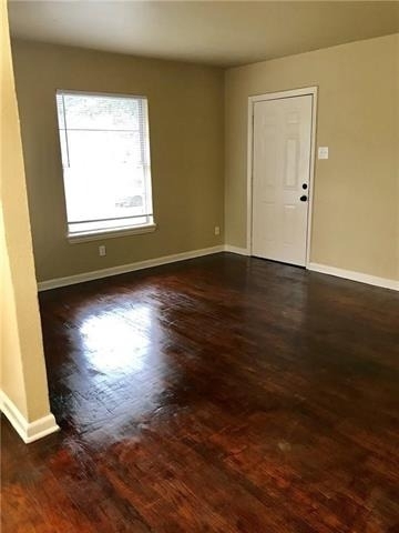 932 Harlandale Avenue - Photo 2