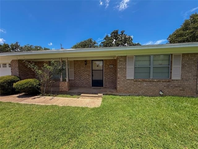 907 Seymore Circle - Photo 0