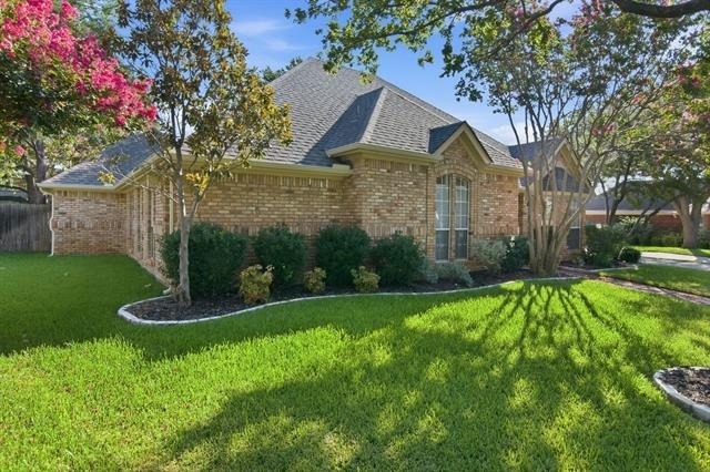 4009 Bowden Hill Lane E - Photo 2