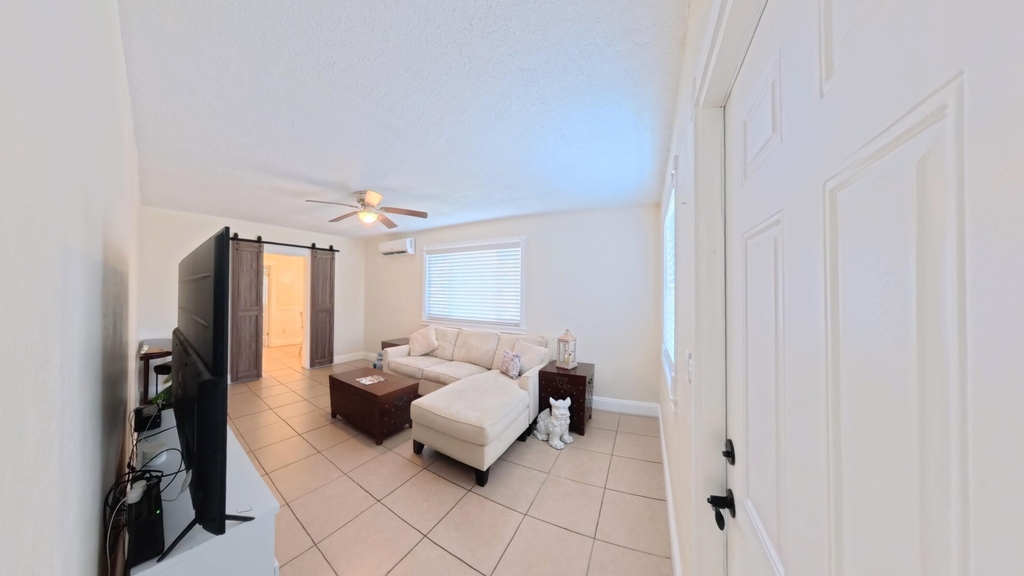 407 Nw 7th Street - Photo 1