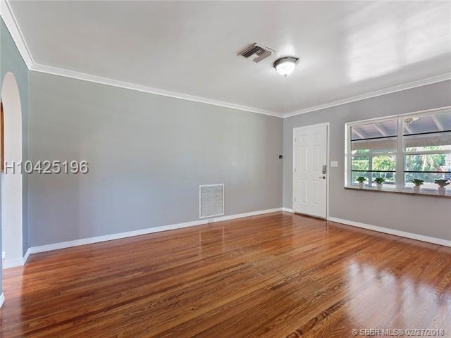 1404 Plunkett Street - Photo 5