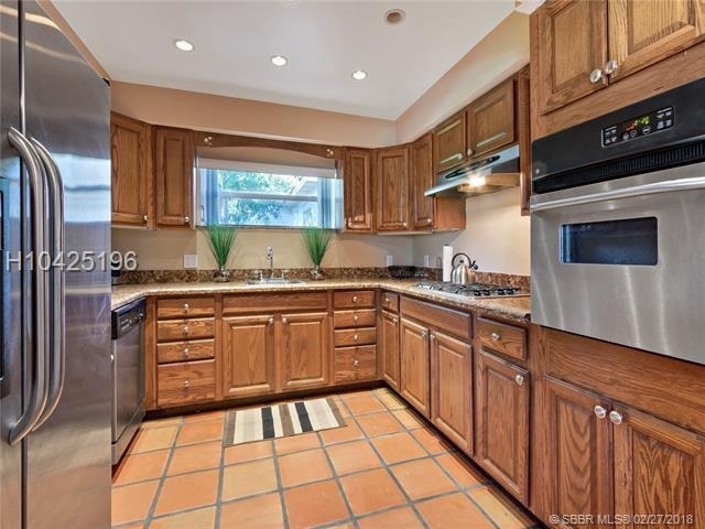 1404 Plunkett Street - Photo 2