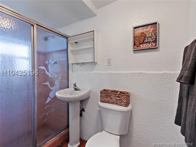 1404 Plunkett Street - Photo 3