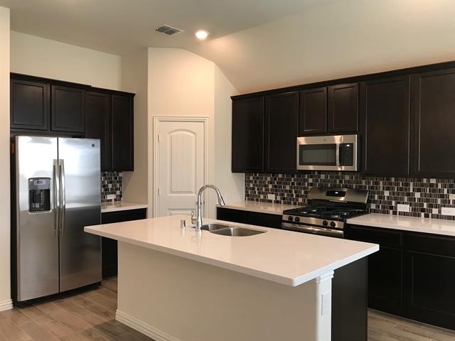4532 Frost Avenue - Photo 3
