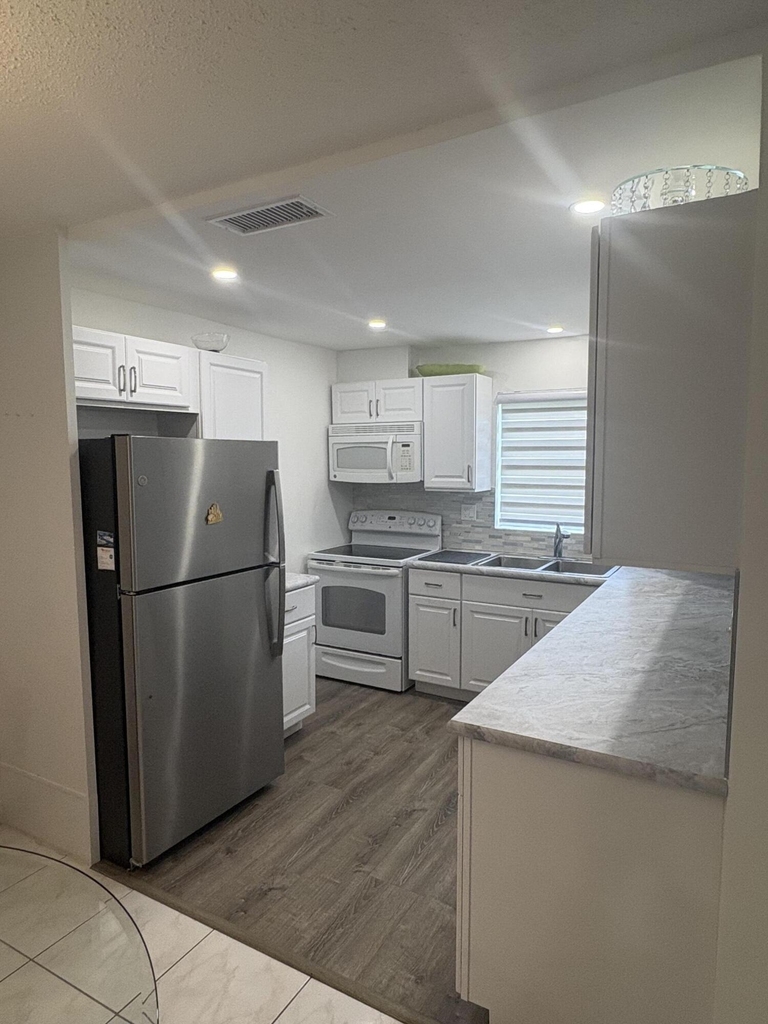 2522 Emory Drive E - Photo 1