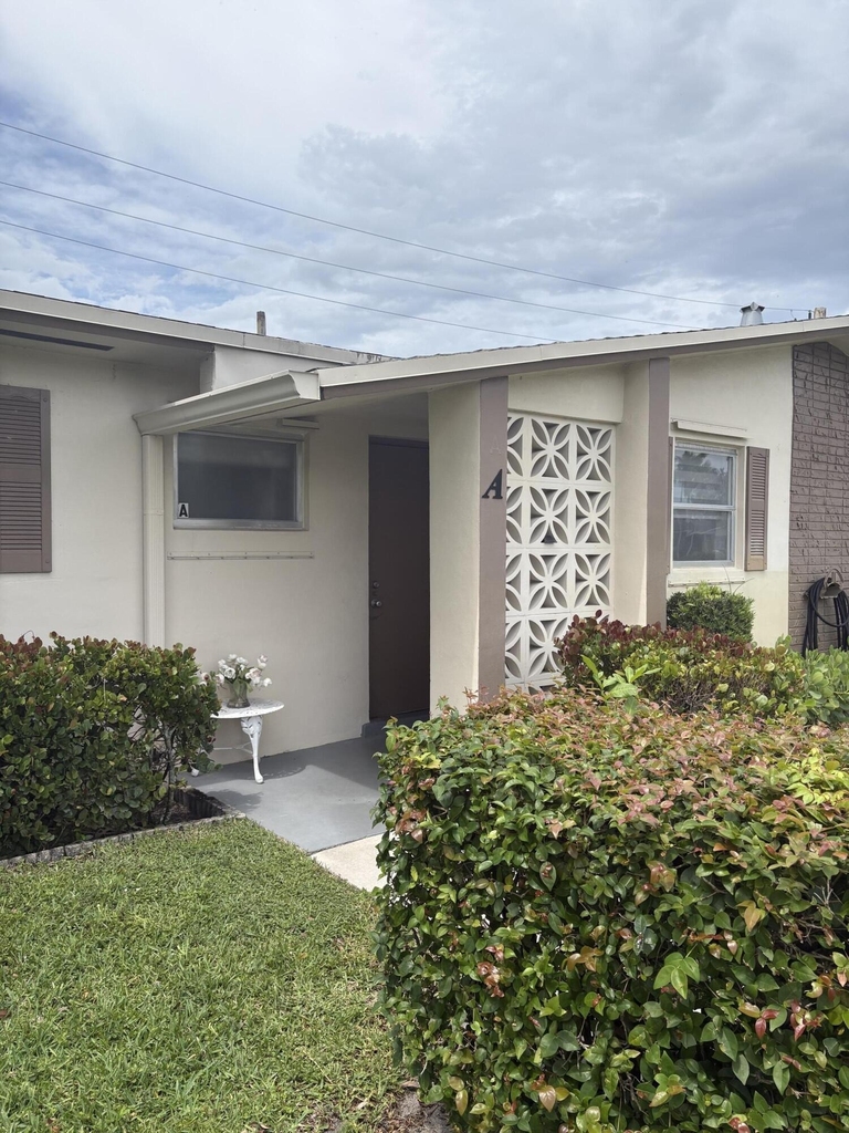2522 Emory Drive E - Photo 0
