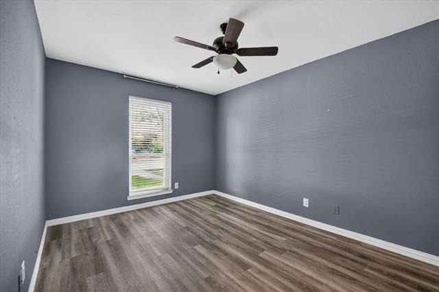 1521 Glenmore Drive - Photo 12