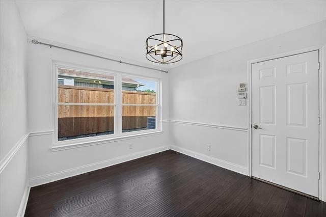 1521 Glenmore Drive - Photo 6