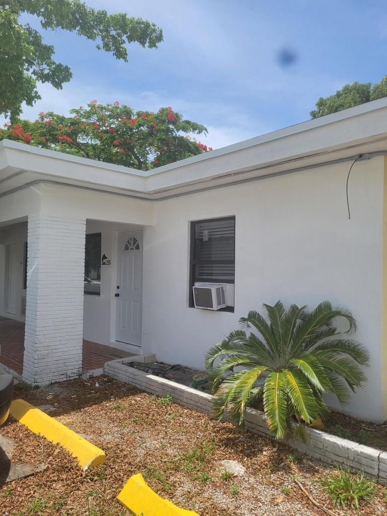 2101 Se 4th Avenue - Photo 2