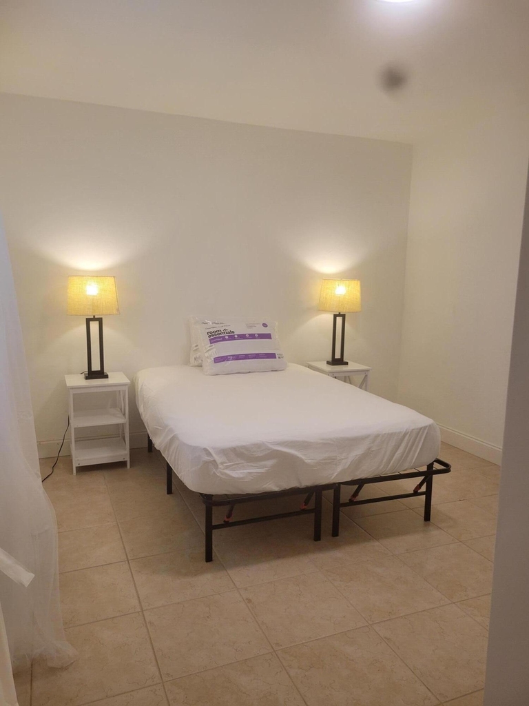 2101 Se 4th Avenue - Photo 3