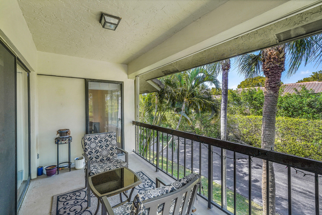 159 Nw 70th Street - Photo 20