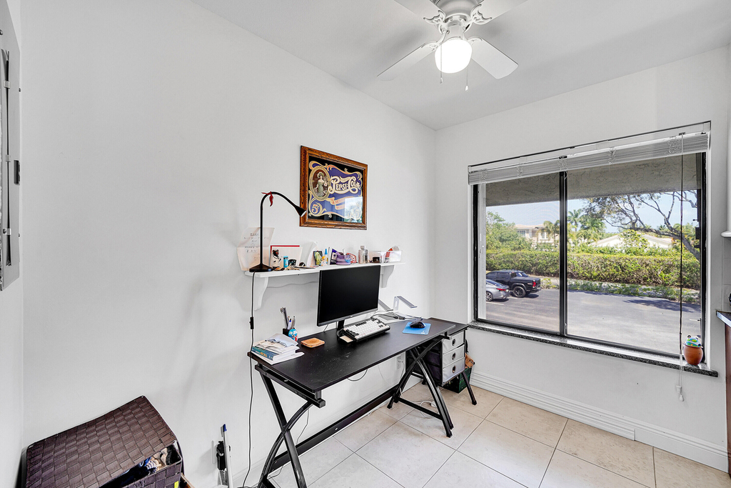 159 Nw 70th Street - Photo 10