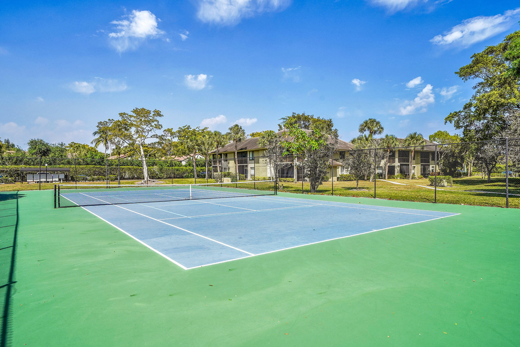 159 Nw 70th Street - Photo 21