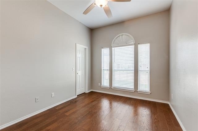 704 Fleming Street - Photo 6