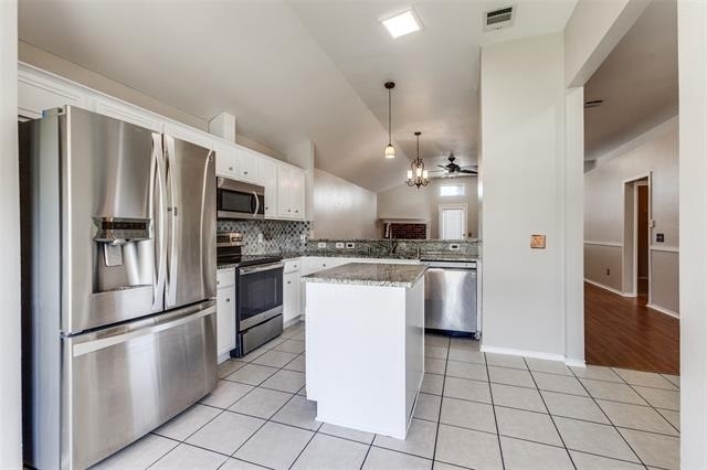 704 Fleming Street - Photo 2
