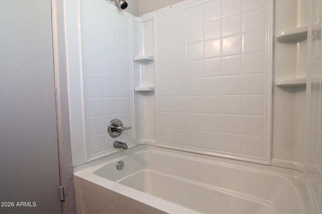 2925 N 19th Avenue - Photo 8