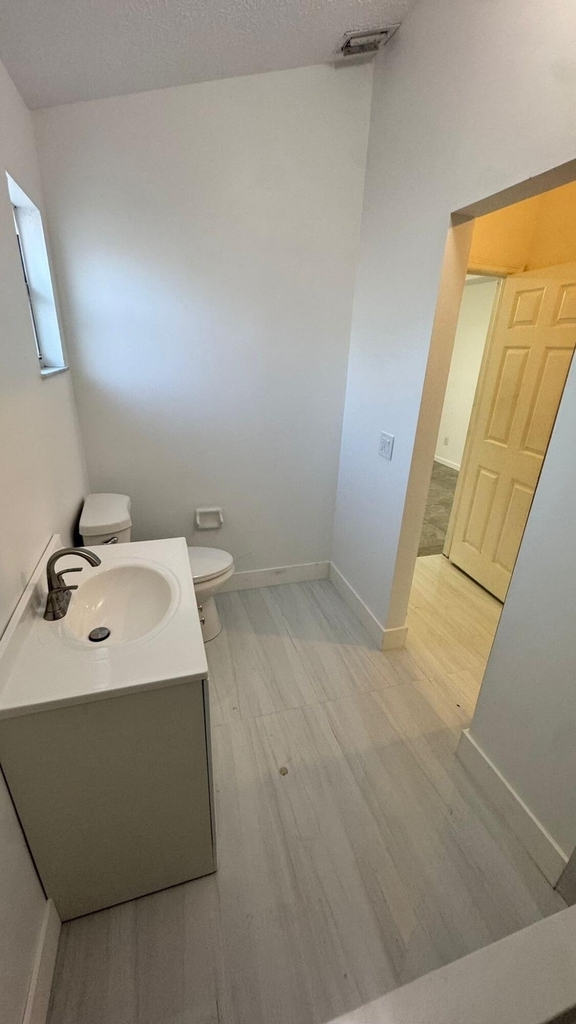 678 Sw Pueblo Terrace - Photo 8
