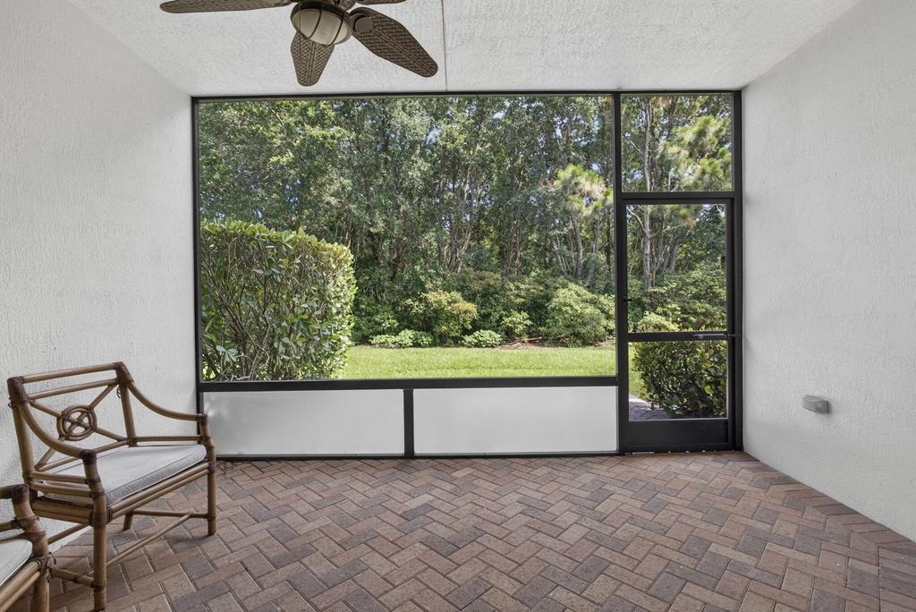222 Tresana Boulevard - Photo 44