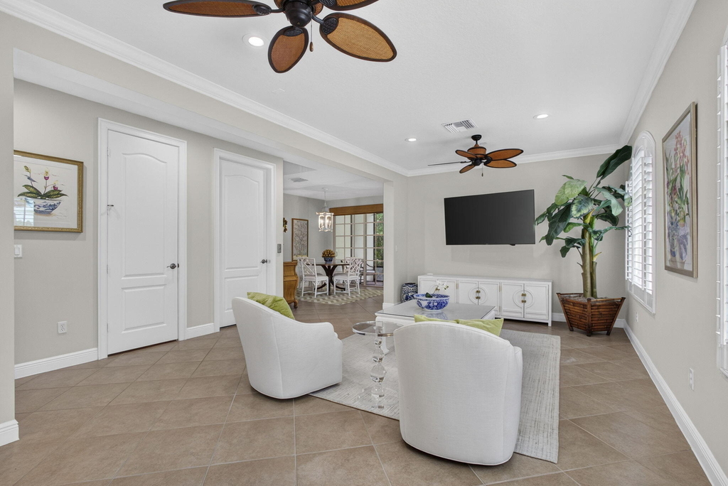 222 Tresana Boulevard - Photo 11
