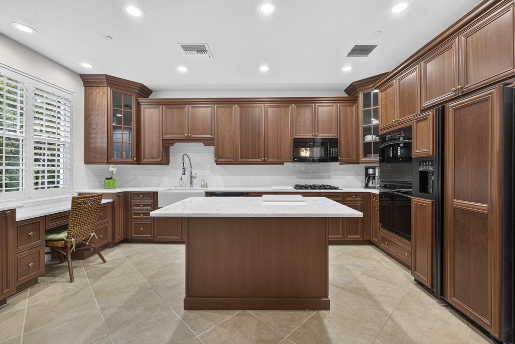 222 Tresana Boulevard - Photo 17
