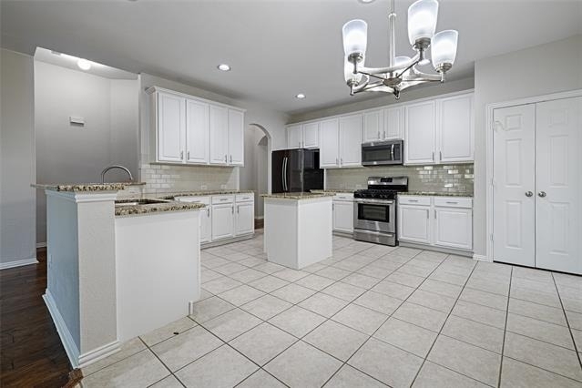 1404 Carriage Lane - Photo 7
