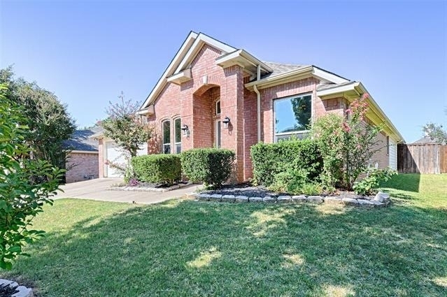 1404 Carriage Lane - Photo 3