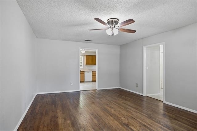 308 N Roe Street - Photo 4