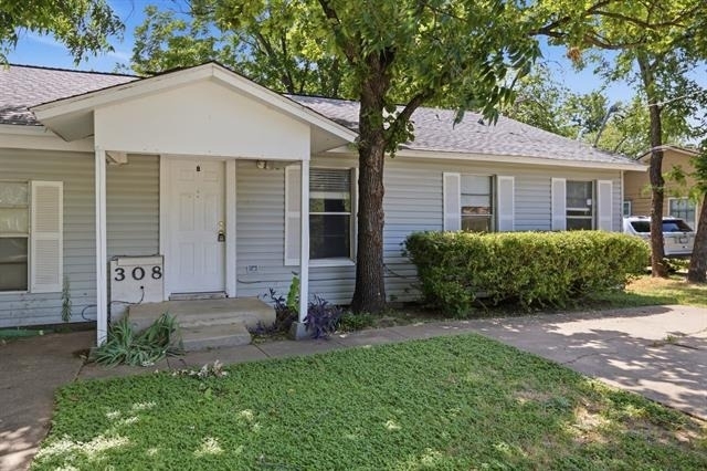 308 N Roe Street - Photo 0