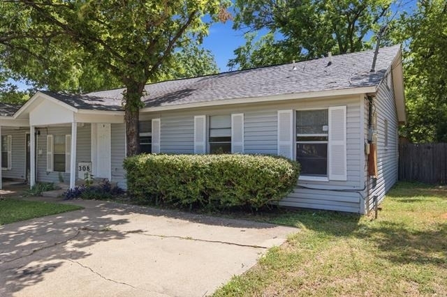 308 N Roe Street - Photo 1