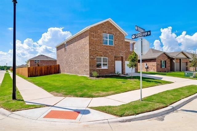 795 Yorkshire Drive - Photo 1
