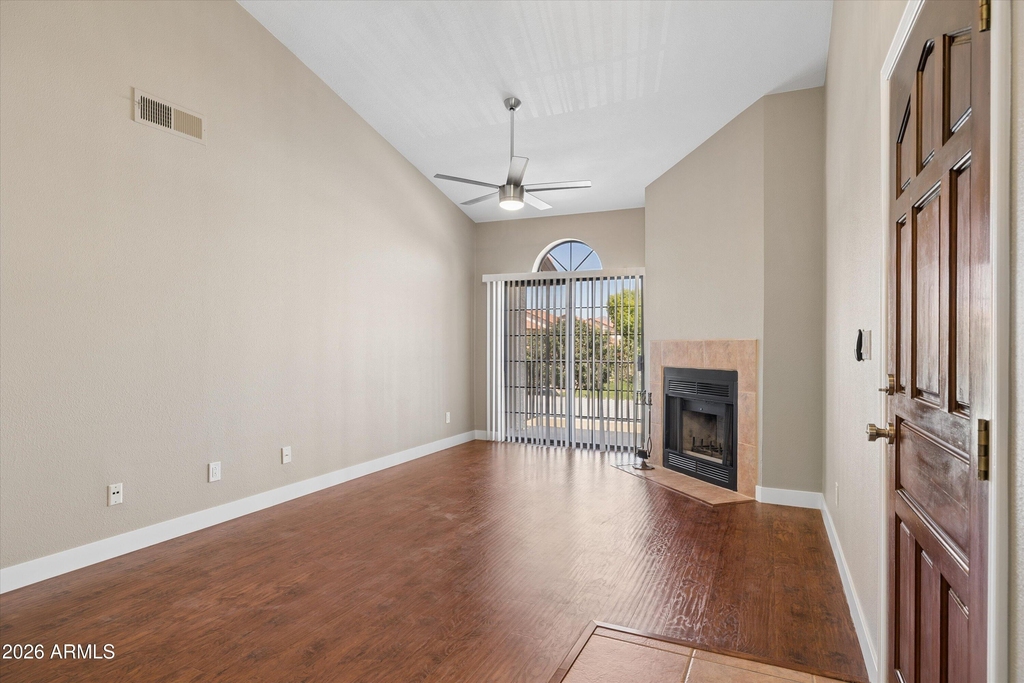 11011 N 92nd Street - Photo 2
