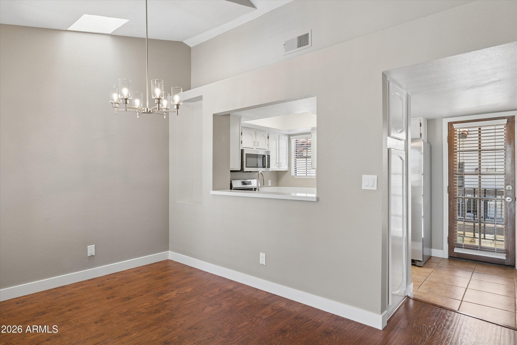 11011 N 92nd Street - Photo 5