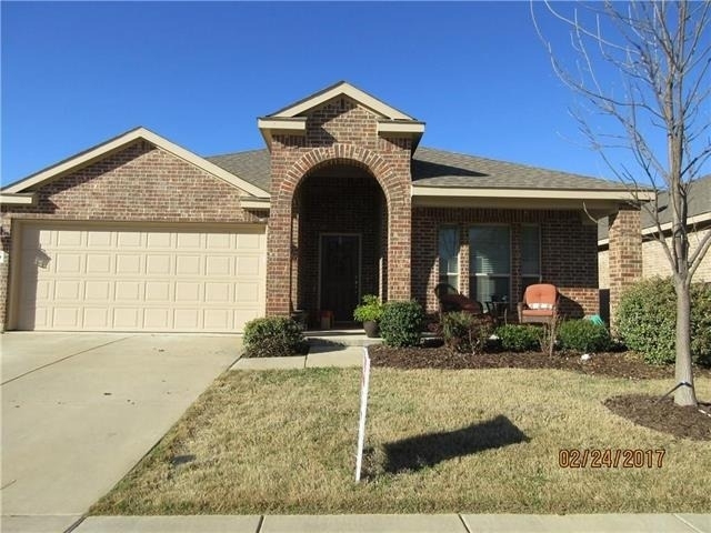 1110 Lubbock Lane - Photo 0