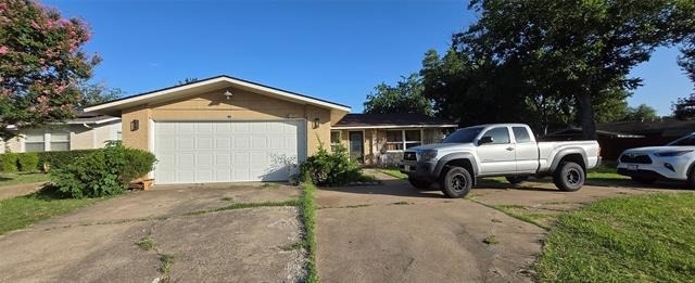 2304 Lakeland Drive - Photo 2