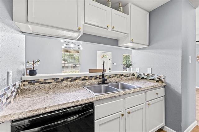 108 Cook Street - Photo 9