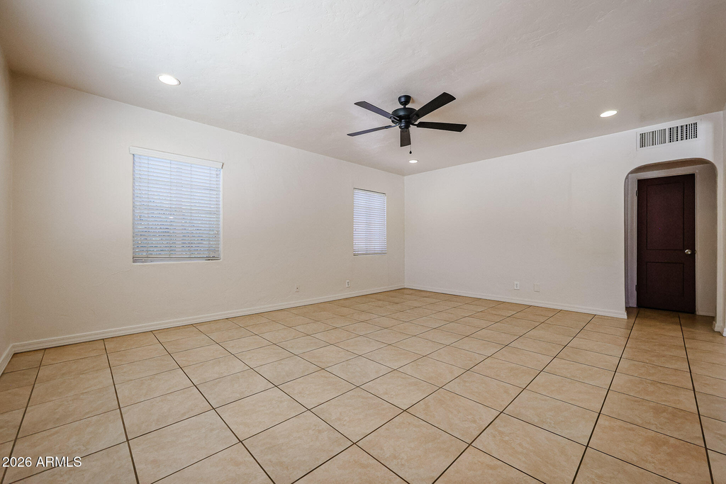 2616 N 8th Street - Photo 2
