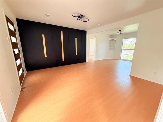 1947 Berwick Avenue - Photo 2