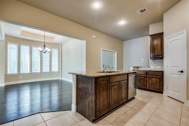 309 Harcourt Avenue - Photo 8