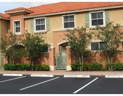765 Sw 107th Avenue - Photo 0