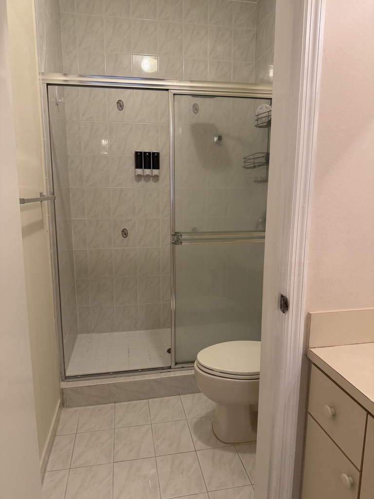 765 Sw 107th Avenue - Photo 4