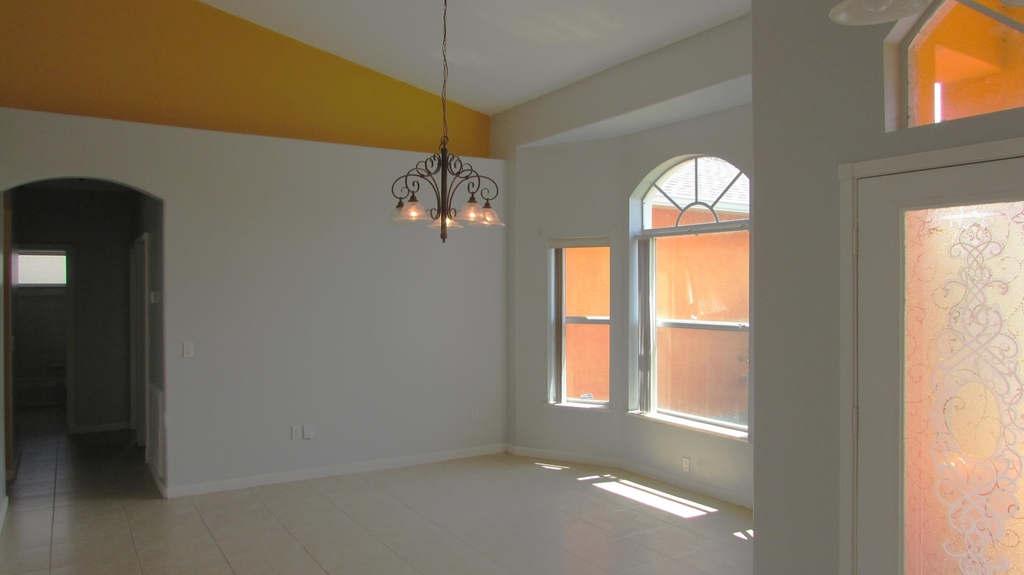2126 Sw Gailwood Street - Photo 3