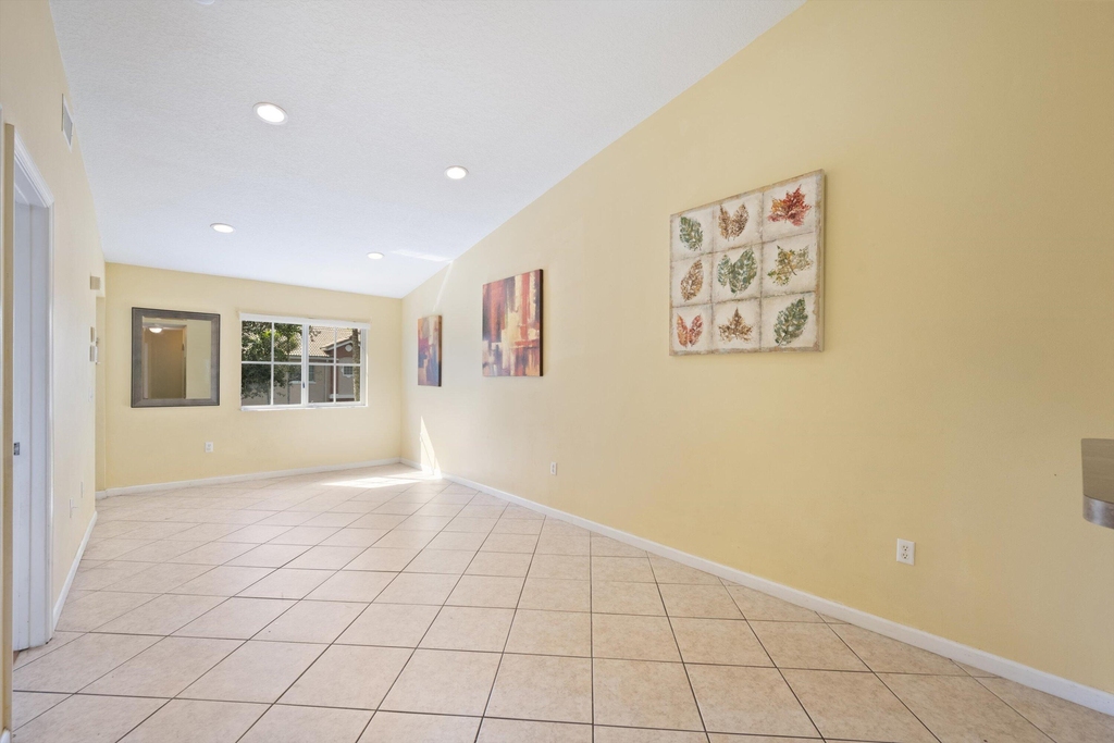 3504 Briar Bay Boulevard - Photo 3