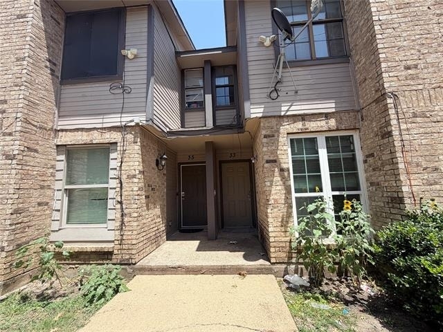 8001 Rothington Road - Photo 0