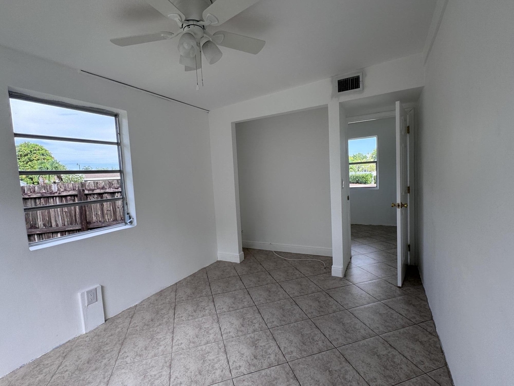 4310 Ne 13th Avenue - Photo 12