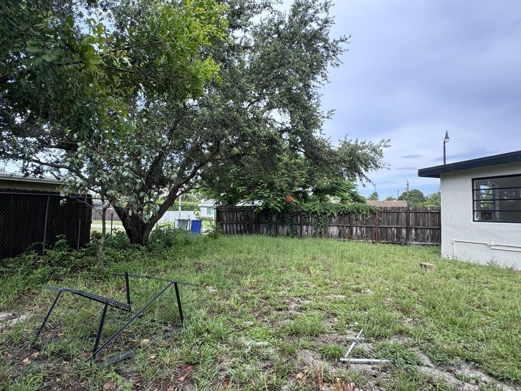 4310 Ne 13th Avenue - Photo 17
