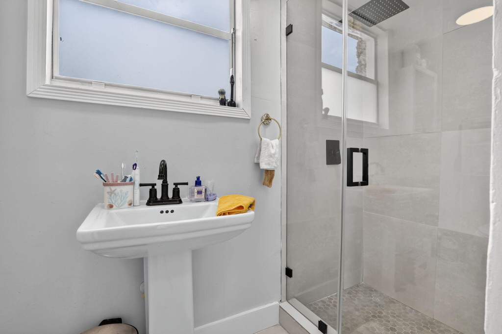 2465 Taylor Street - Photo 20