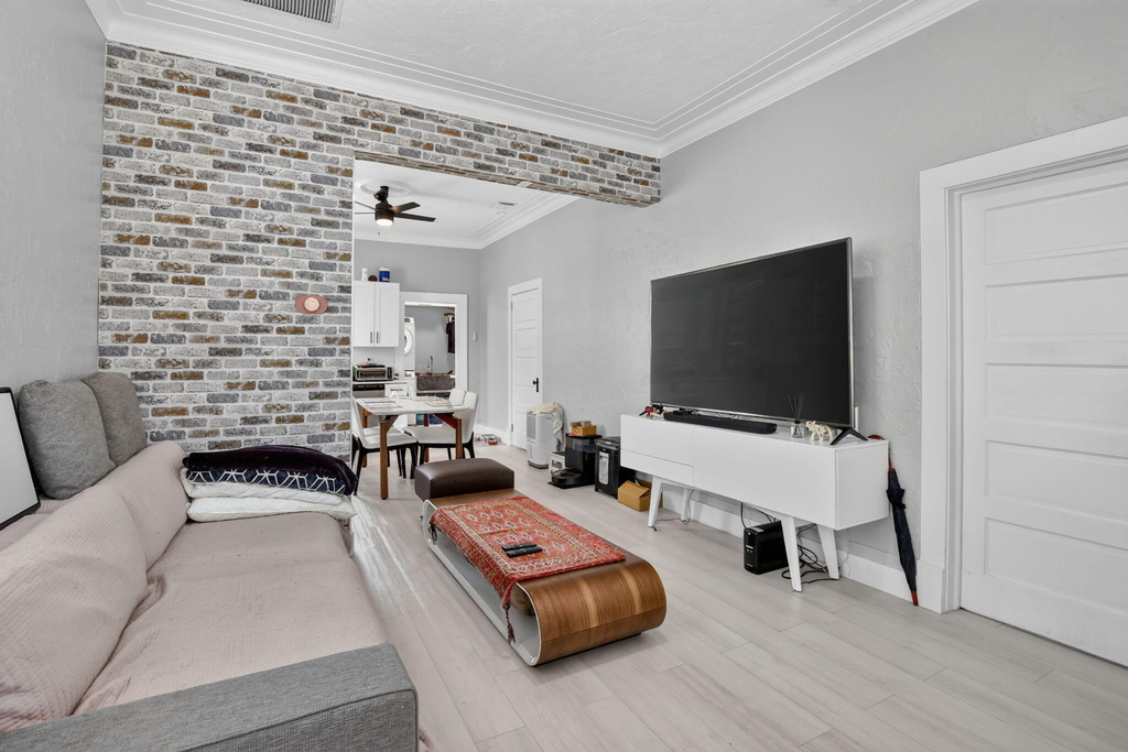 2465 Taylor Street - Photo 7
