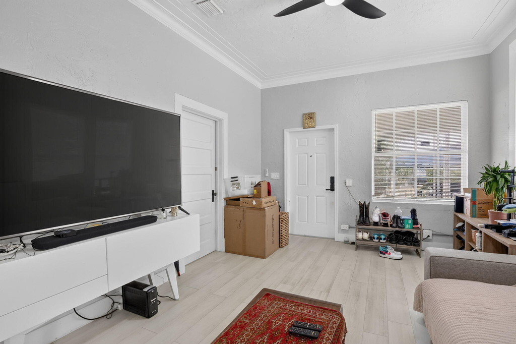 2465 Taylor Street - Photo 9