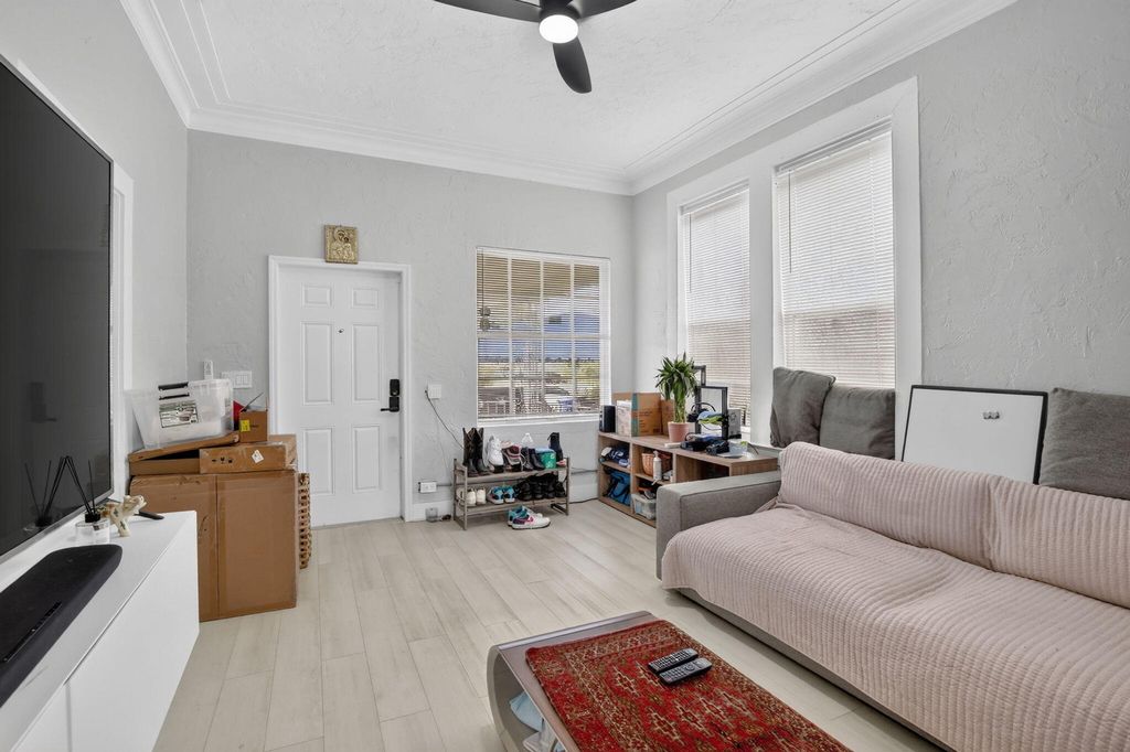 2465 Taylor Street - Photo 8